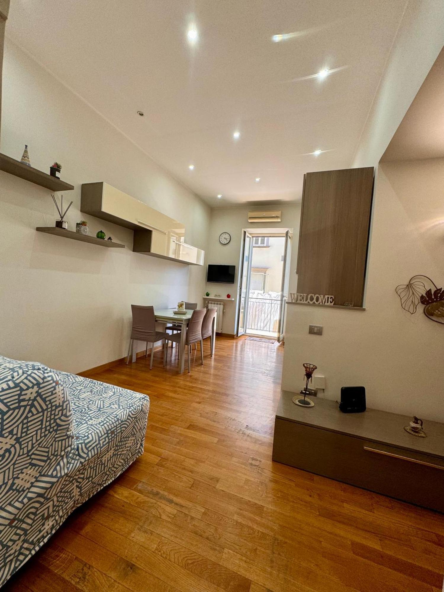 Apartment Luisa Naples